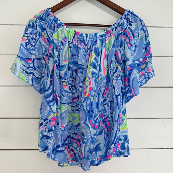 Lilly Pulitzer SAIN top in Blue Peri Pinch Pinch print. Size: S - Picture 8 of 11